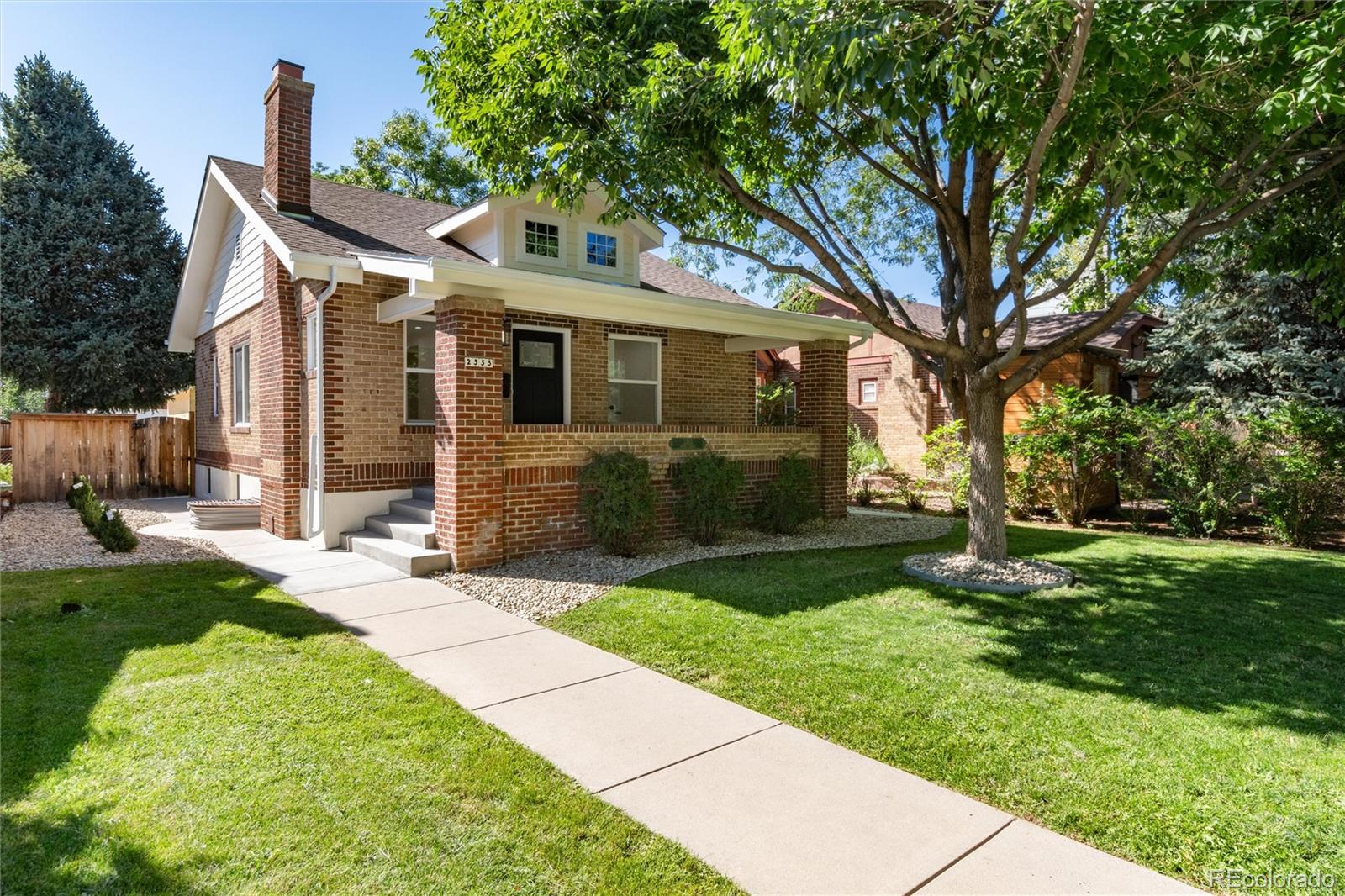 2555 Holly Street, Denver, CO 80207, 3 Bedrooms Bedrooms, ,3 BathroomsBathrooms,Residential,For Sale,Holly,REC8339353