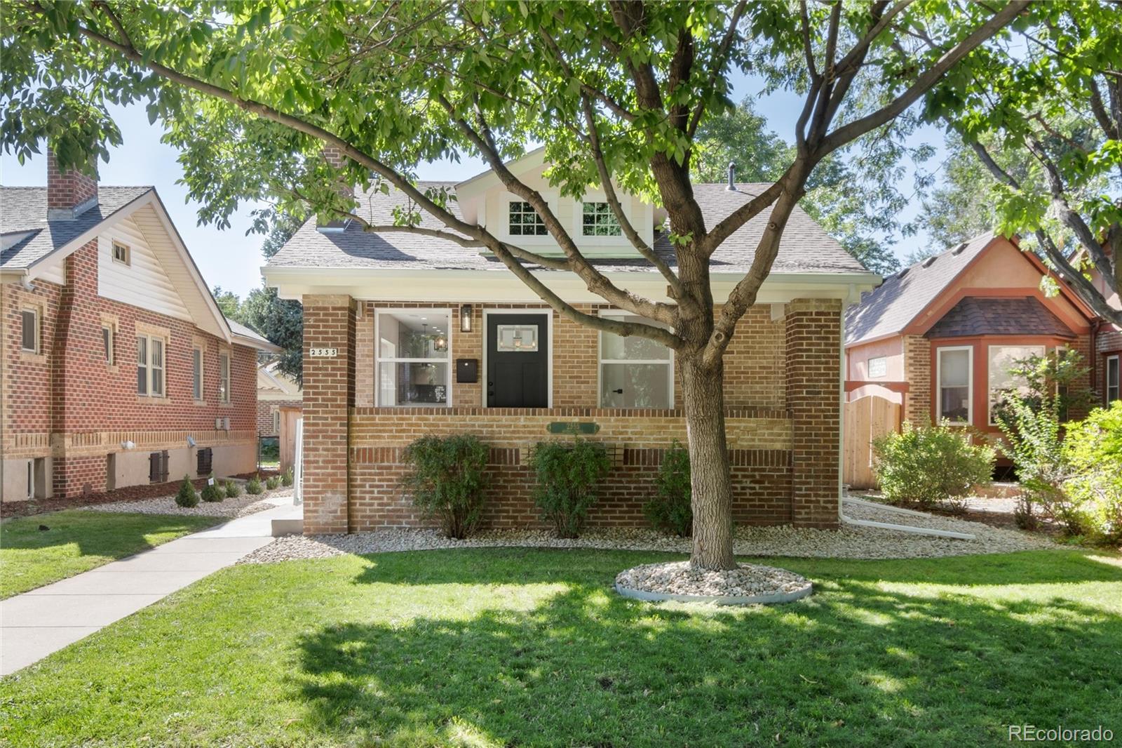 2555 Holly Street, Denver, CO 80207, 3 Bedrooms Bedrooms, ,3 BathroomsBathrooms,Residential,For Sale,Holly,REC8339353