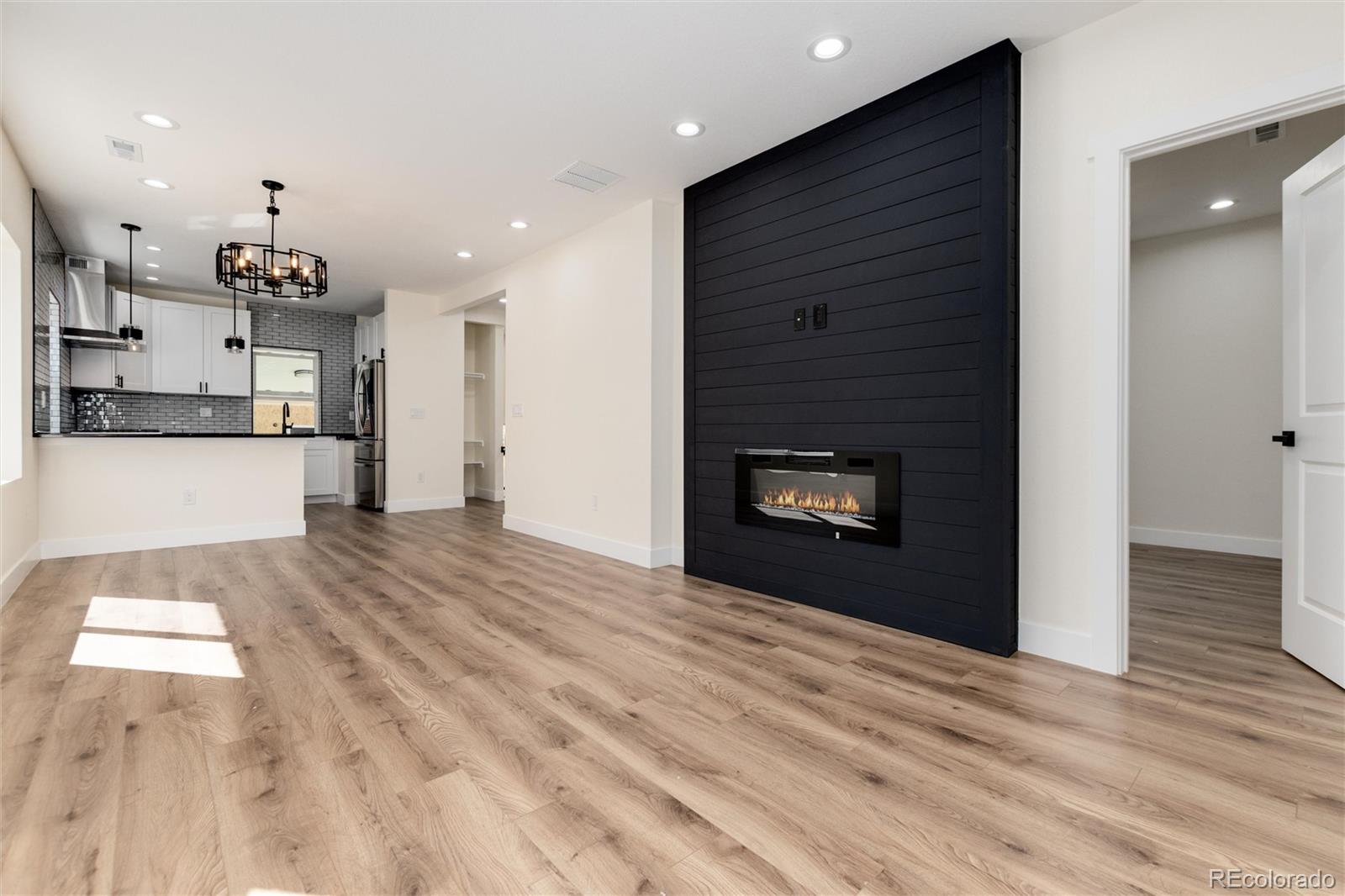 2555 Holly Street, Denver, CO 80207, 3 Bedrooms Bedrooms, ,3 BathroomsBathrooms,Residential,For Sale,Holly,REC8339353