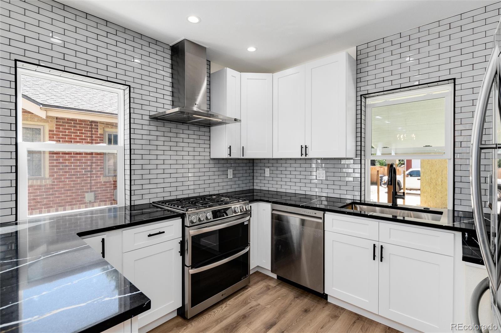 2555 Holly Street, Denver, CO 80207, 3 Bedrooms Bedrooms, ,3 BathroomsBathrooms,Residential,For Sale,Holly,REC8339353