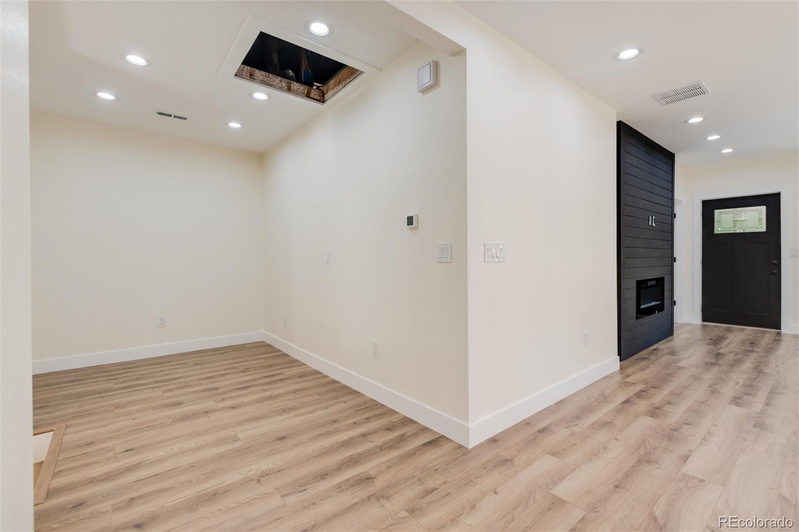 2555 Holly Street, Denver, CO 80207, 3 Bedrooms Bedrooms, ,3 BathroomsBathrooms,Residential,For Sale,Holly,REC8339353