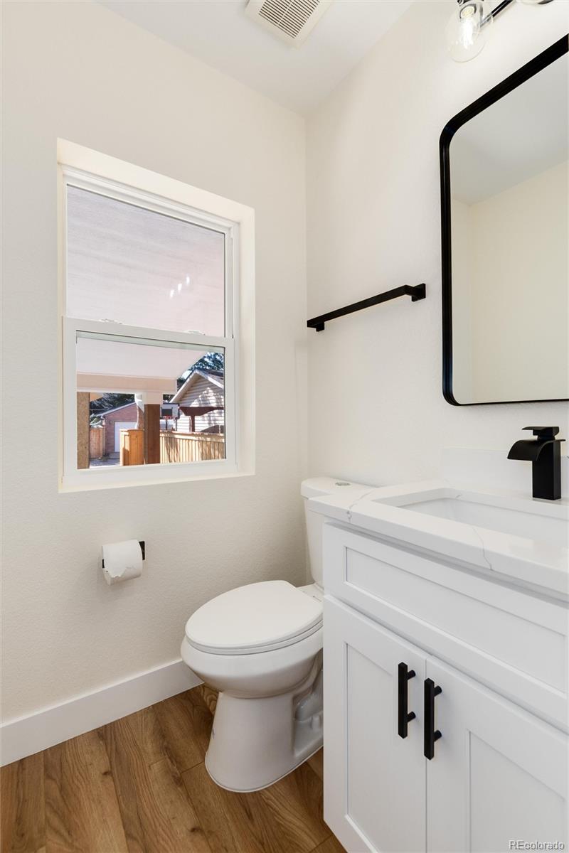2555 Holly Street, Denver, CO 80207, 3 Bedrooms Bedrooms, ,3 BathroomsBathrooms,Residential,For Sale,Holly,REC8339353