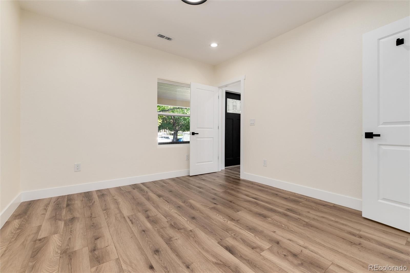 2555 Holly Street, Denver, CO 80207, 3 Bedrooms Bedrooms, ,3 BathroomsBathrooms,Residential,For Sale,Holly,REC8339353