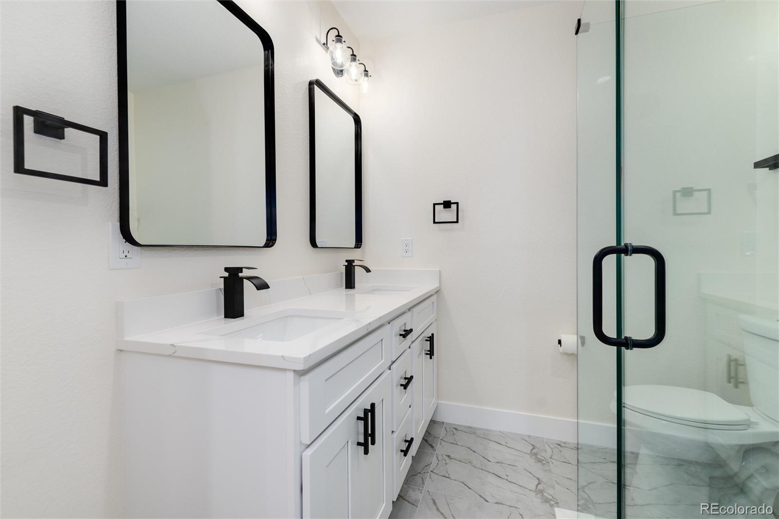 2555 Holly Street, Denver, CO 80207, 3 Bedrooms Bedrooms, ,3 BathroomsBathrooms,Residential,For Sale,Holly,REC8339353