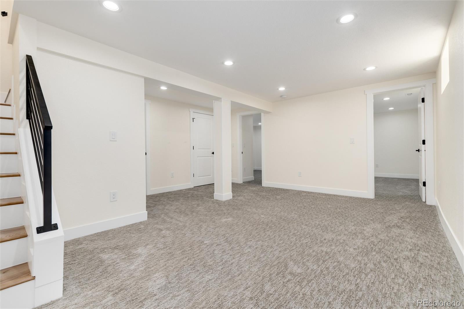 2555 Holly Street, Denver, CO 80207, 3 Bedrooms Bedrooms, ,3 BathroomsBathrooms,Residential,For Sale,Holly,REC8339353