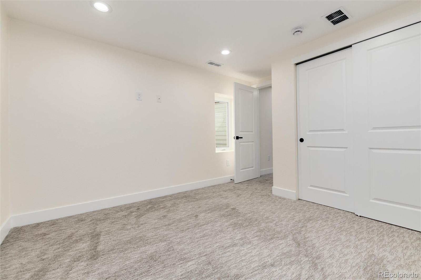 2555 Holly Street, Denver, CO 80207, 3 Bedrooms Bedrooms, ,3 BathroomsBathrooms,Residential,For Sale,Holly,REC8339353