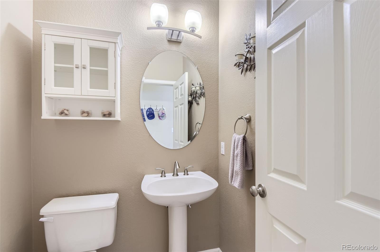 1611 Mountain Maple Avenue, Highlands Ranch, CO 80129, 3 Bedrooms Bedrooms, ,4 BathroomsBathrooms,Residential,For Sale,Mountain Maple,REC7581380