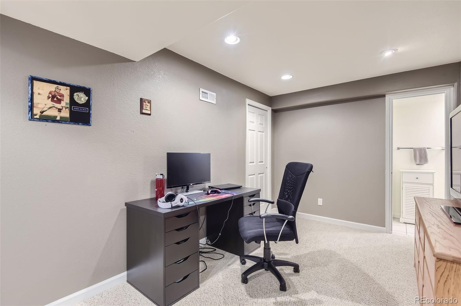 1611 Mountain Maple Avenue, Highlands Ranch, CO 80129, 3 Bedrooms Bedrooms, ,4 BathroomsBathrooms,Residential,For Sale,Mountain Maple,REC7581380