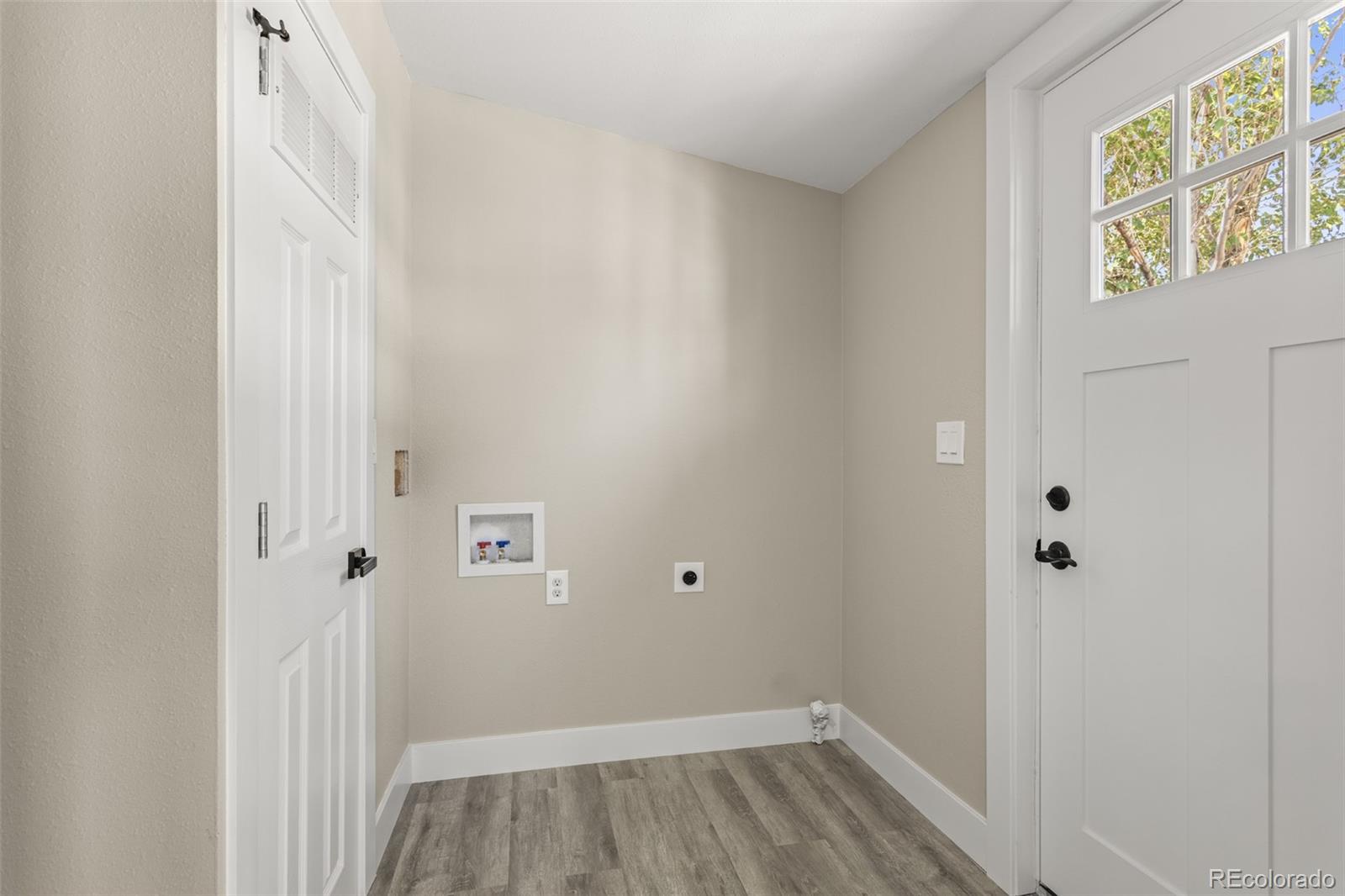 661 S Raleigh Street, Denver, CO 80219, 4 Bedrooms Bedrooms, ,2 BathroomsBathrooms,Residential,For Sale,Raleigh,REC3902792