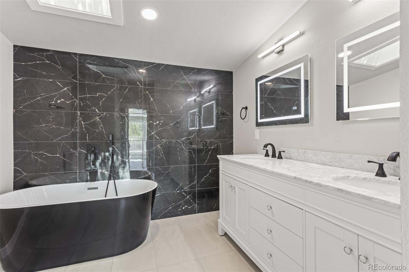 661 S Raleigh Street, Denver, CO 80219, 4 Bedrooms Bedrooms, ,2 BathroomsBathrooms,Residential,For Sale,Raleigh,REC3902792