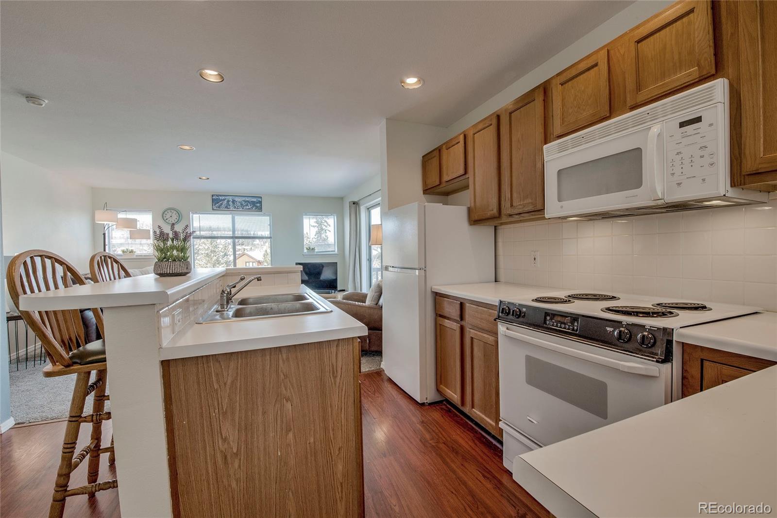 28 Spyglass Lane, Silverthorne, CO 80498, 2 Bedrooms Bedrooms, ,2 BathroomsBathrooms,Residential,For Sale,Spyglass,REC3173152