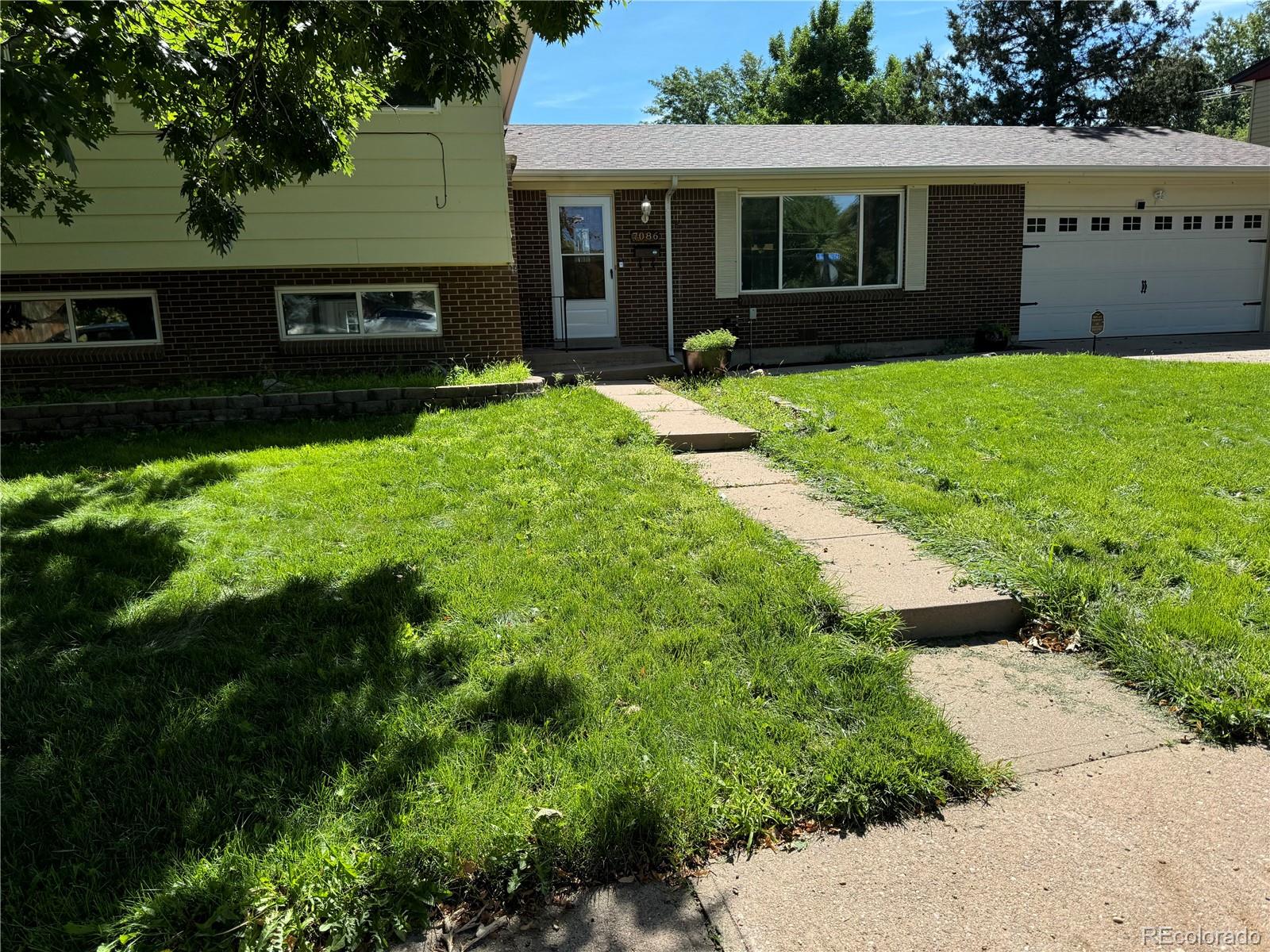 7086 S Uinta Street, Centennial, CO 80112, 4 Bedrooms Bedrooms, ,3 BathroomsBathrooms,Residential,For Sale,Uinta,REC2055689