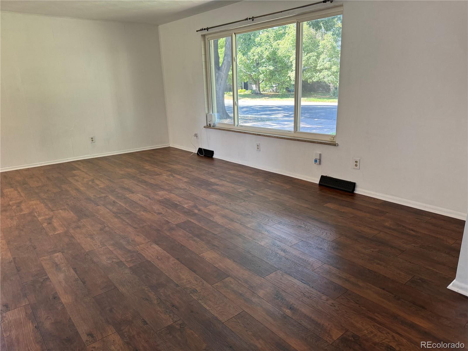 7086 S Uinta Street, Centennial, CO 80112, 4 Bedrooms Bedrooms, ,3 BathroomsBathrooms,Residential,For Sale,Uinta,REC2055689