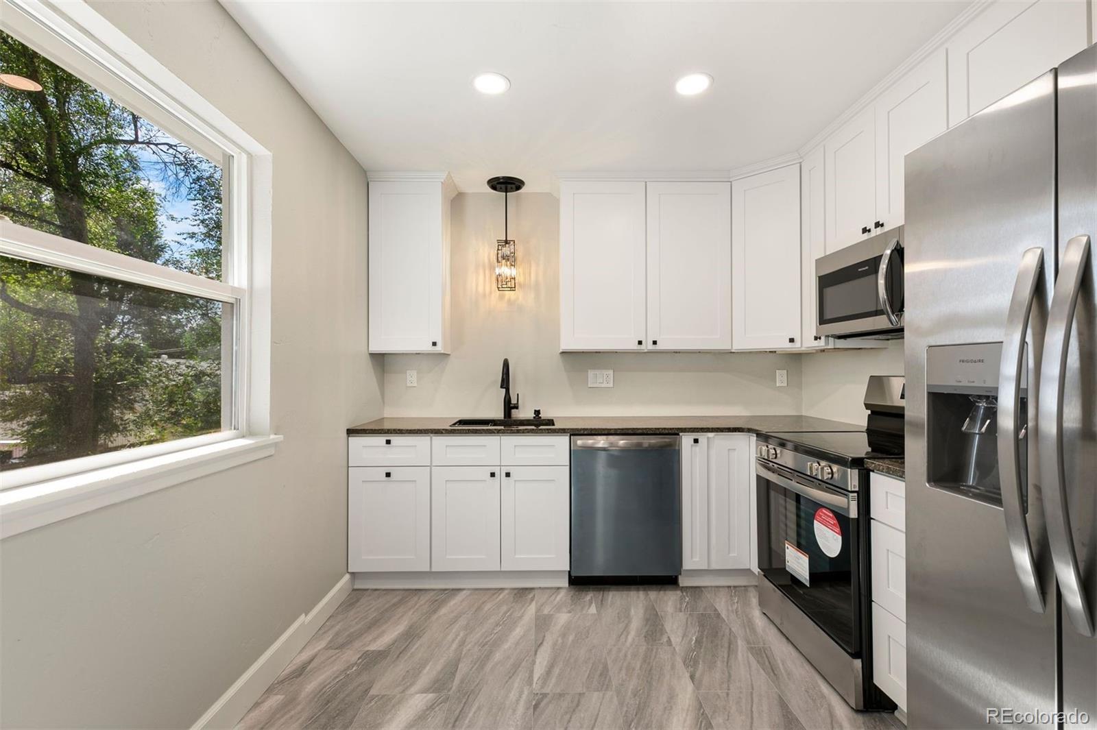 1415 Chestnut Street, Colorado Springs, CO 80907, 4 Bedrooms Bedrooms, ,2 BathroomsBathrooms,Residential,For Sale,Chestnut,REC4073208