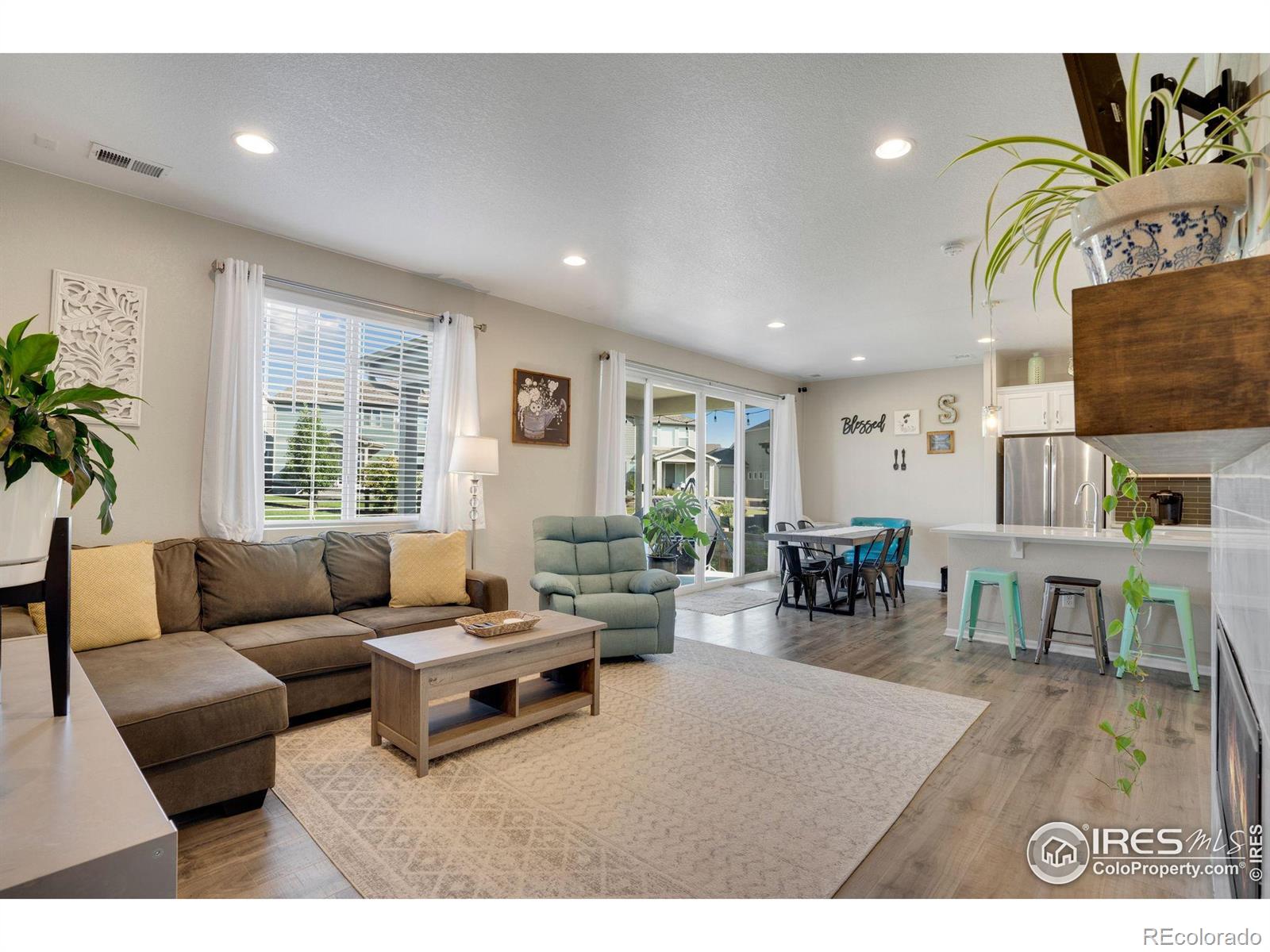 2975 Sand Beach Lake Drive, Loveland, CO 80538, 3 Bedrooms Bedrooms, ,3 BathroomsBathrooms,Residential,For Sale,Sand Beach Lake,RECIR1017653
