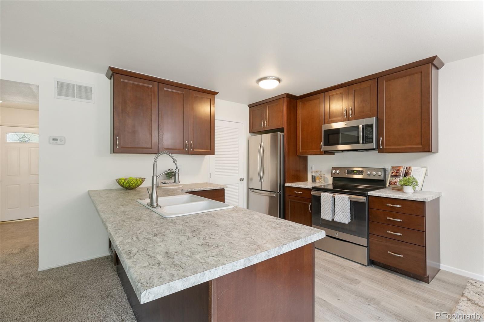 2125 Broadmoor Road Circle, Colorado Springs, CO 80906, 4 Bedrooms Bedrooms, ,5 BathroomsBathrooms,Residential,For Sale,Broadmoor Road,REC3848250