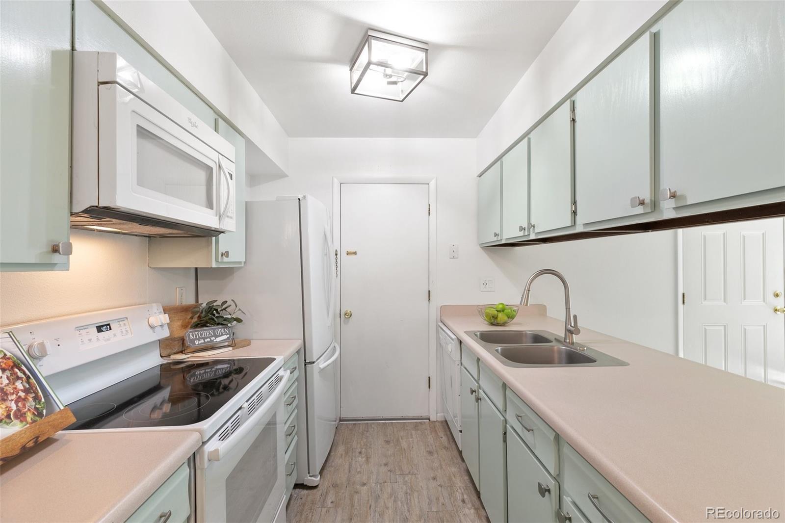 2125 Broadmoor Road Circle, Colorado Springs, CO 80906, 4 Bedrooms Bedrooms, ,5 BathroomsBathrooms,Residential,For Sale,Broadmoor Road,REC3848250