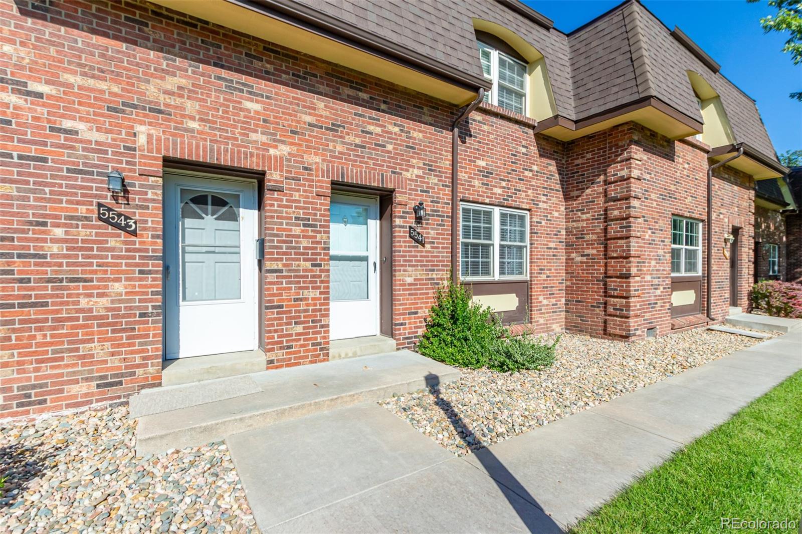 5541 Lowell Boulevard, Littleton, CO 80123, 2 Bedrooms Bedrooms, ,2 BathroomsBathrooms,Residential,For Sale,Chateaux Beaumar Condos,Lowell,REC7407064