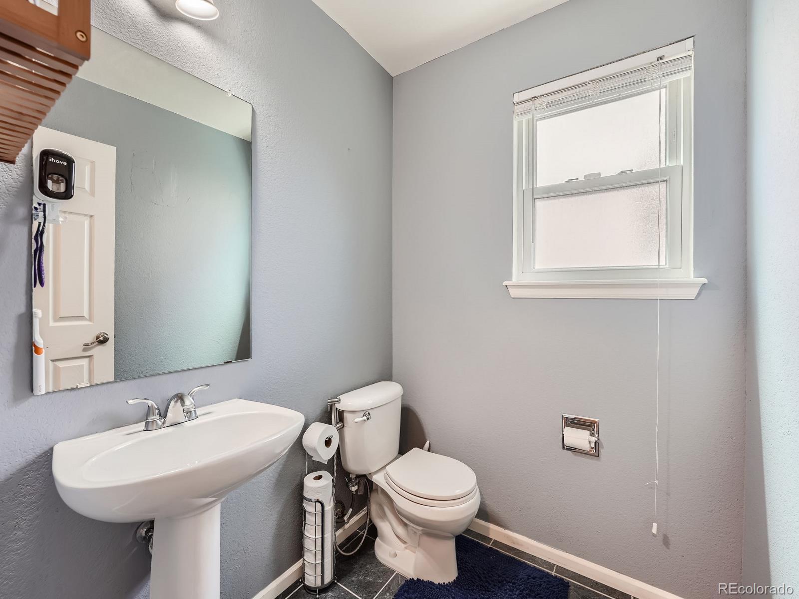 4158 Riviera Street, Aurora, CO 80018, 3 Bedrooms Bedrooms, ,3 BathroomsBathrooms,Residential,For Sale,Riviera,REC8985963