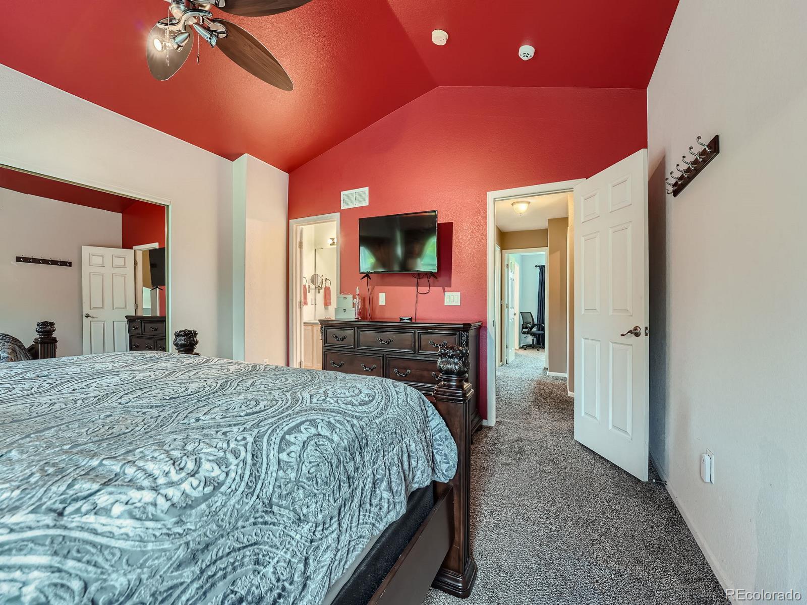 4158 Riviera Street, Aurora, CO 80018, 3 Bedrooms Bedrooms, ,3 BathroomsBathrooms,Residential,For Sale,Riviera,REC8985963