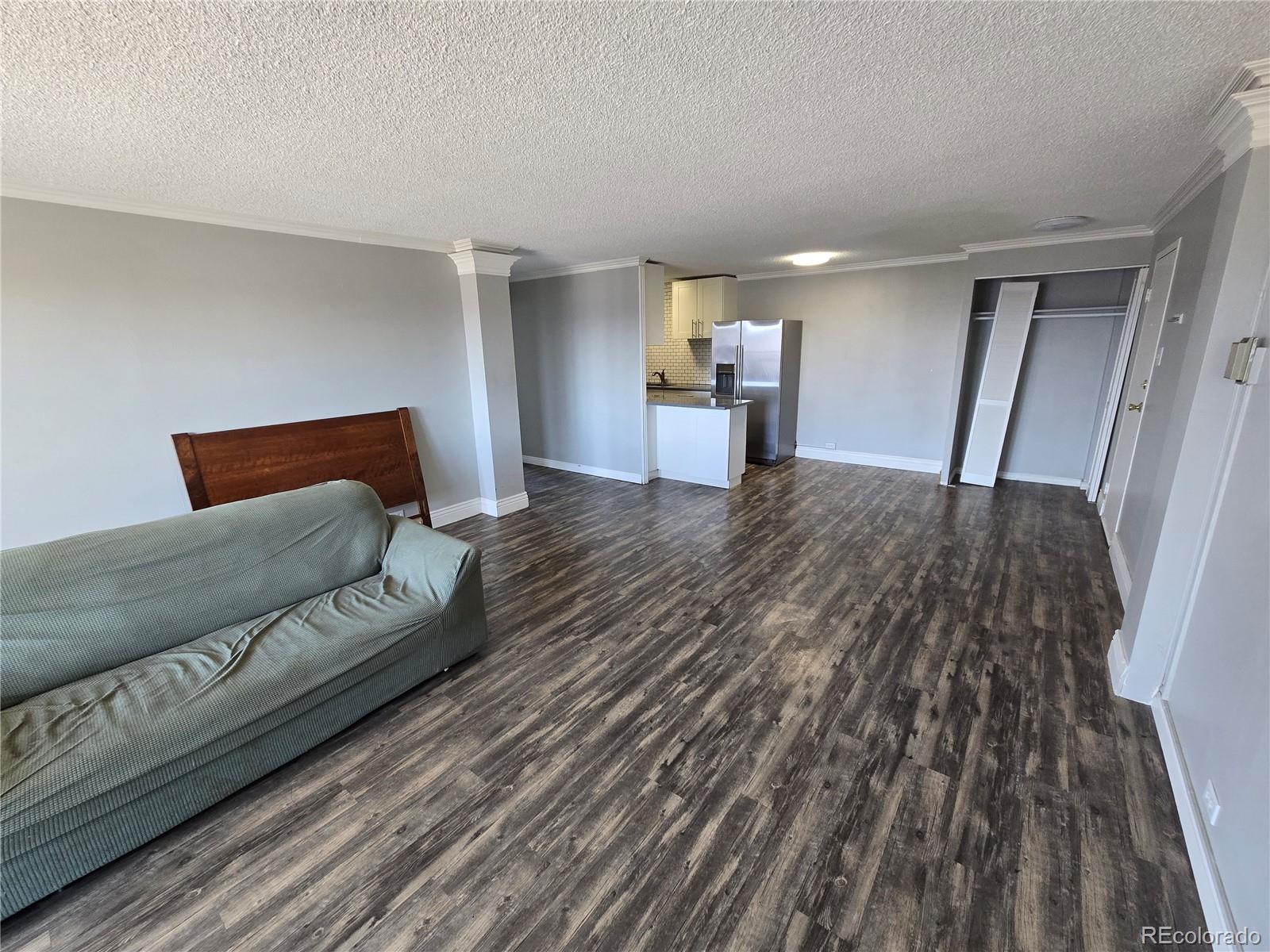 2225 Buchtel Boulevard #902, Denver, CO 80210, 2 Bedrooms Bedrooms, ,2 BathroomsBathrooms,Rental,For Rent,University Park Tower,Buchtel,REC3389304