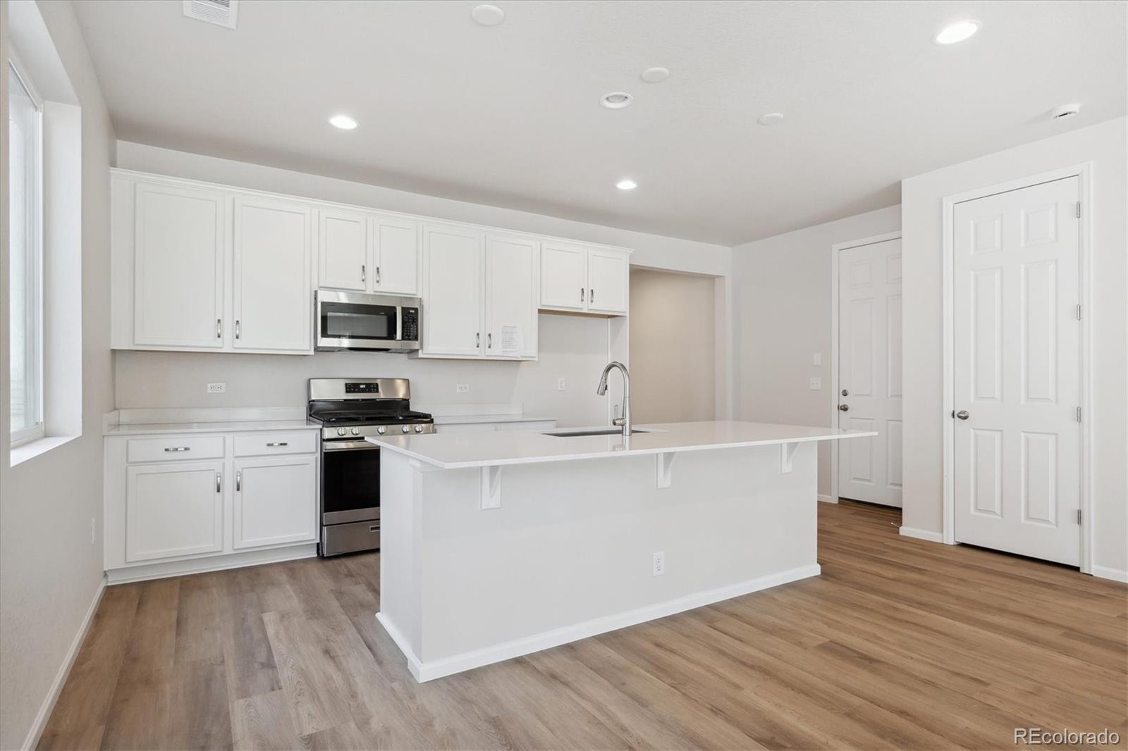 981 Sandhills Street, Windsor, CO 80550, 4 Bedrooms Bedrooms, ,2 BathroomsBathrooms,Residential,For Sale,Sandhills,REC5762735