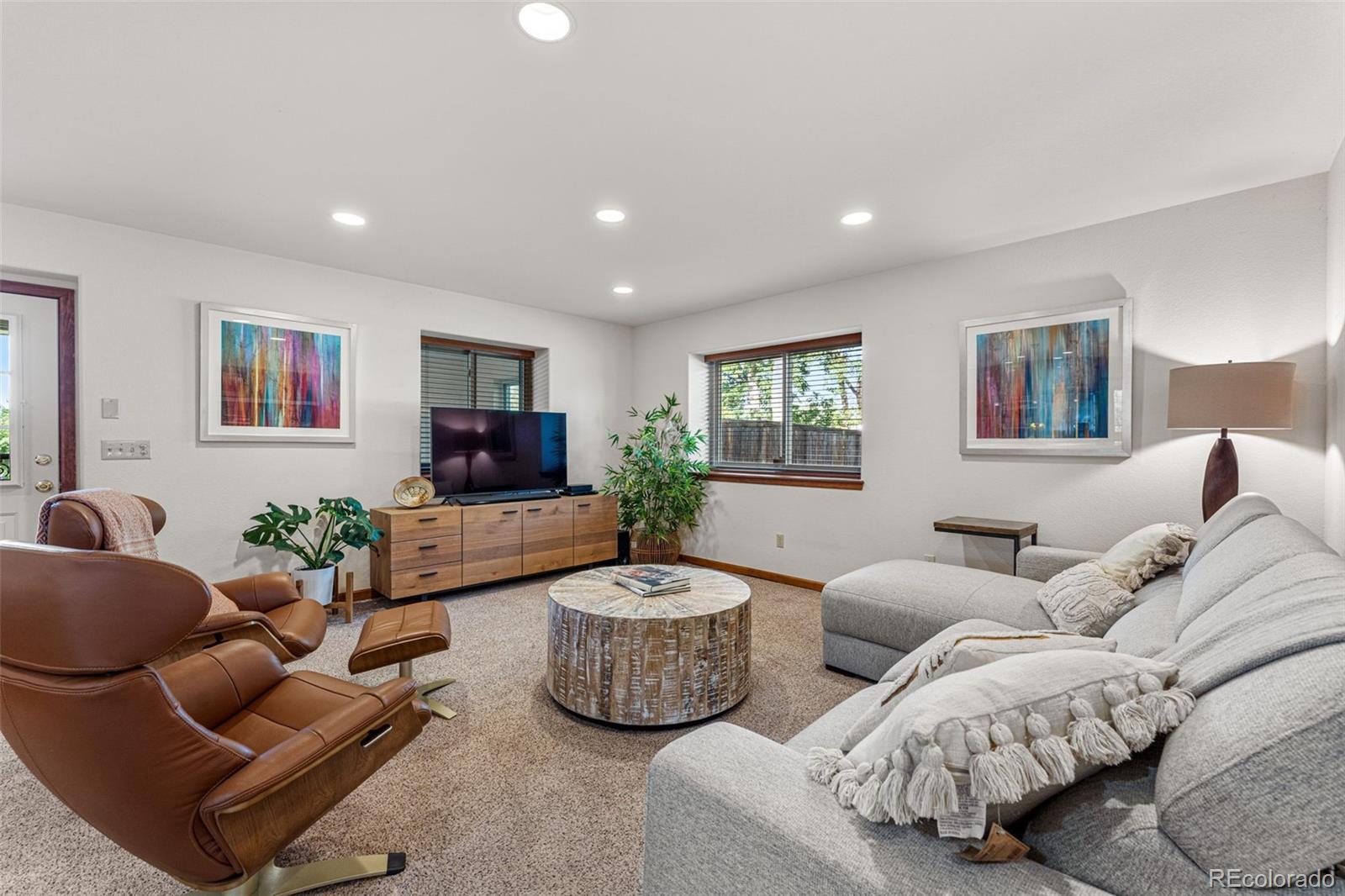 2801 Monaco Parkway, Denver, CO 80207, 5 Bedrooms Bedrooms, ,5 BathroomsBathrooms,Residential,For Sale,Monaco,REC7118055