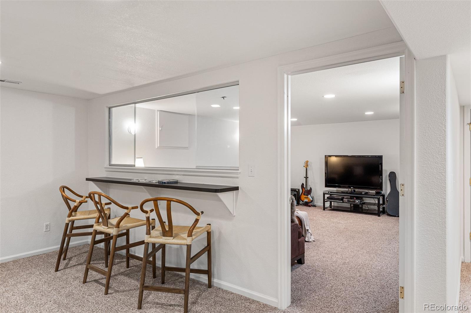 2801 Monaco Parkway, Denver, CO 80207, 5 Bedrooms Bedrooms, ,5 BathroomsBathrooms,Residential,For Sale,Monaco,REC7118055