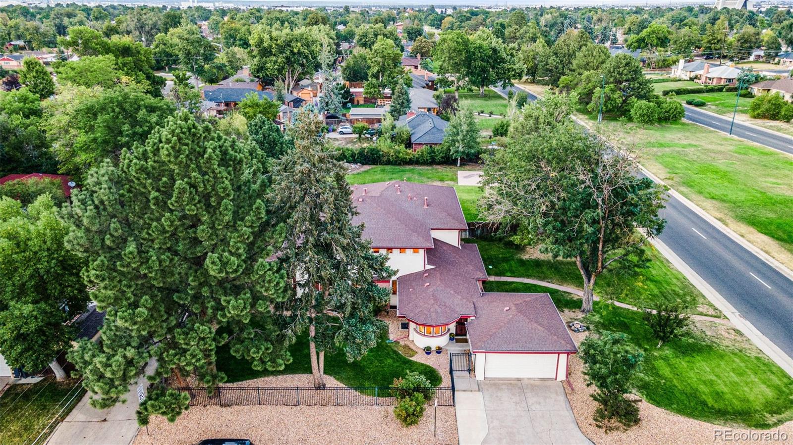 2801 Monaco Parkway, Denver, CO 80207, 5 Bedrooms Bedrooms, ,5 BathroomsBathrooms,Residential,For Sale,Monaco,REC7118055
