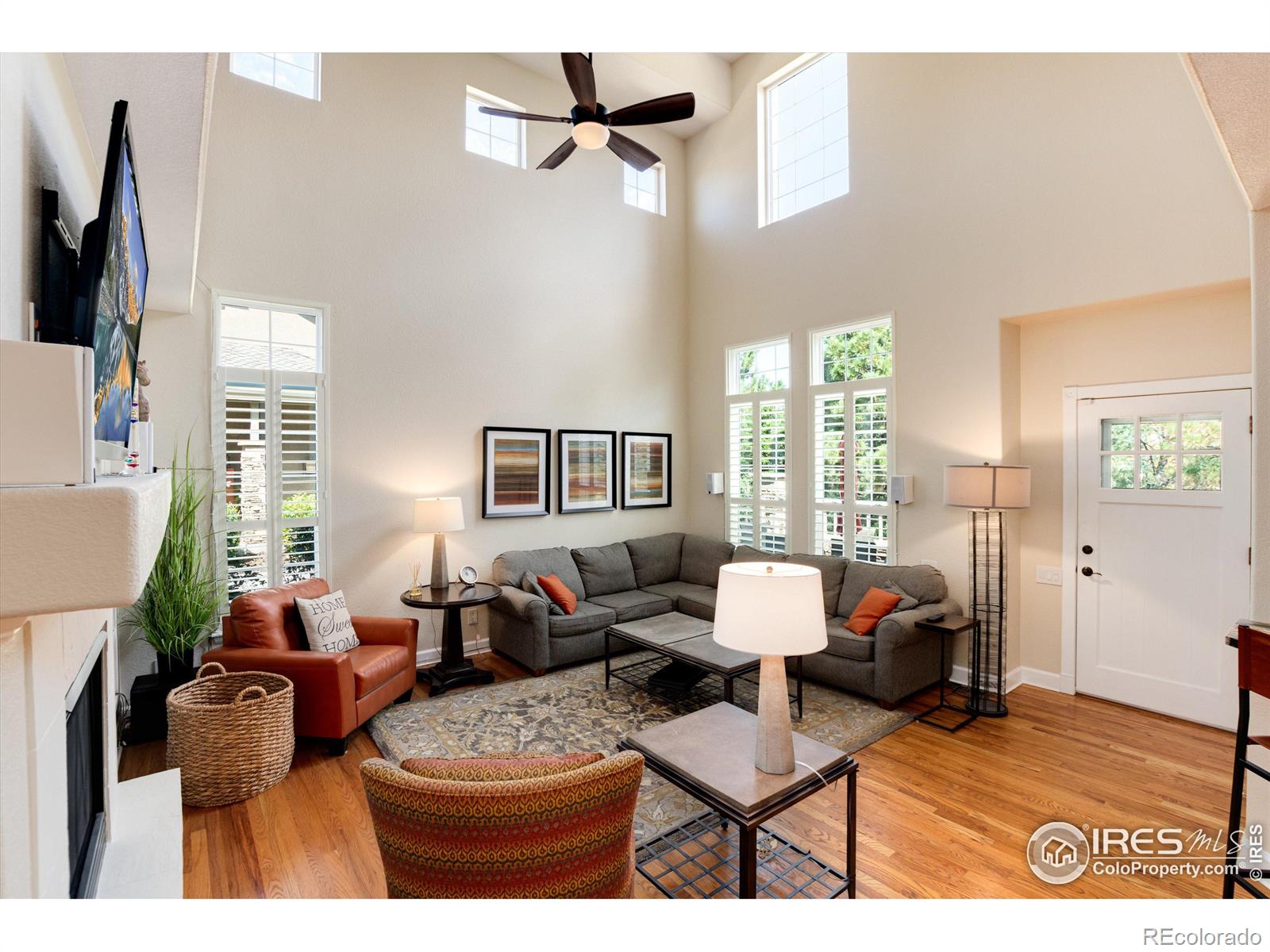 617 Sherman Street, Castle Pines, CO 80108, 2 Bedrooms Bedrooms, ,3 BathroomsBathrooms,Residential,For Sale,Sherman,RECIR1018081