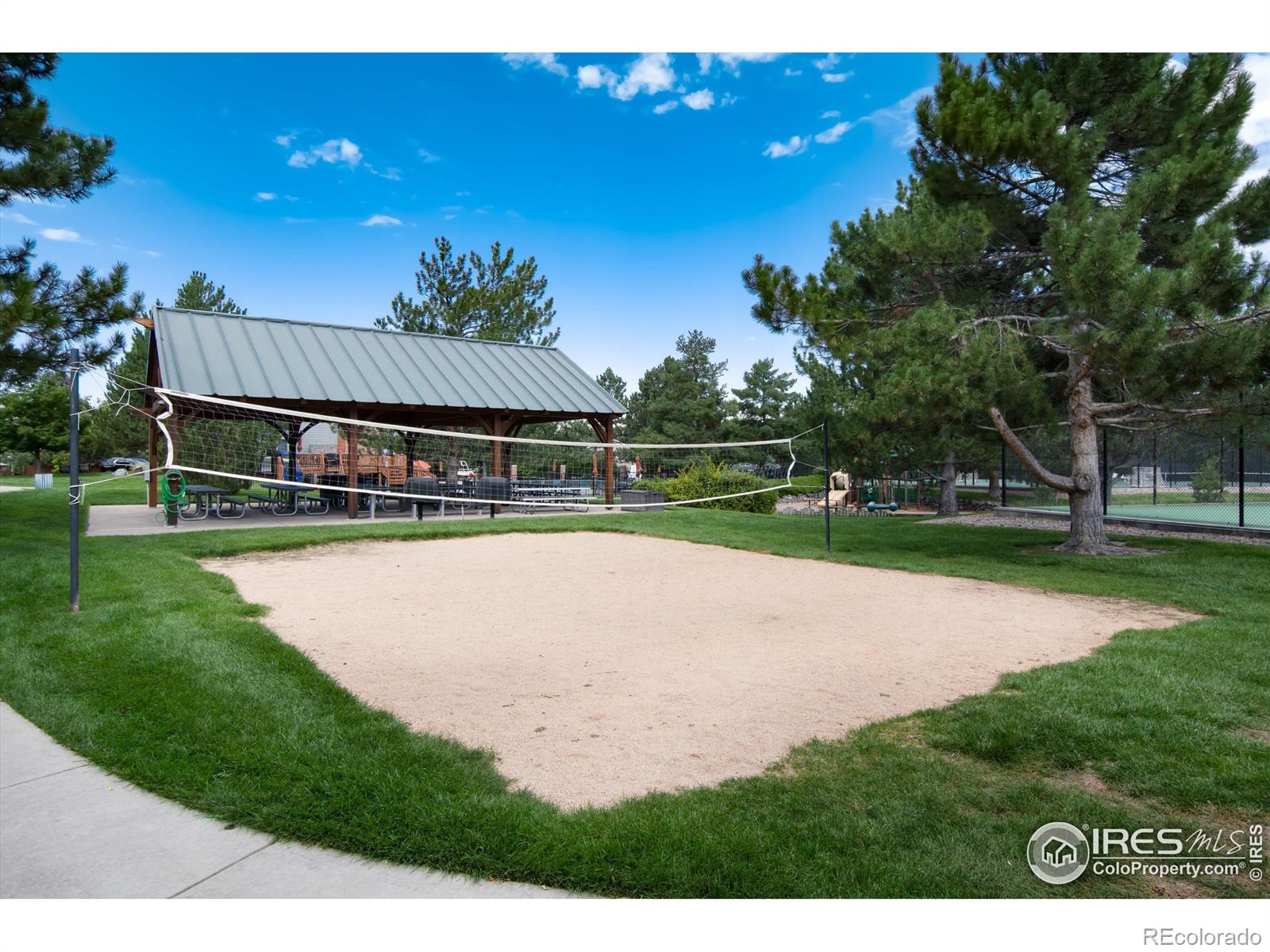 617 Sherman Street, Castle Pines, CO 80108, 2 Bedrooms Bedrooms, ,3 BathroomsBathrooms,Residential,For Sale,Sherman,RECIR1018081