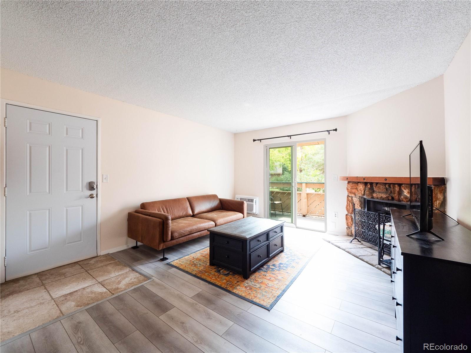 15126 Louisiana Drive #202, Aurora, CO 80012, 2 Bedrooms Bedrooms, ,1 BathroomBathrooms,Residential,For Sale,Louisiana,REC3364581