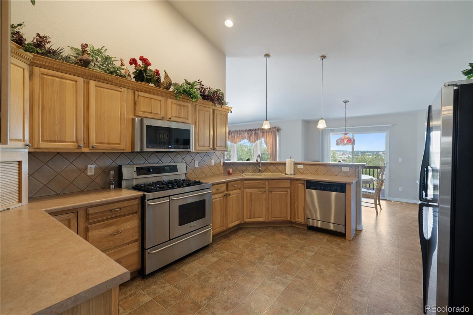 Restricted Address, 5 Bedrooms Bedrooms, ,4 BathroomsBathrooms,Residential,For Sale,Costilla,REC7147895