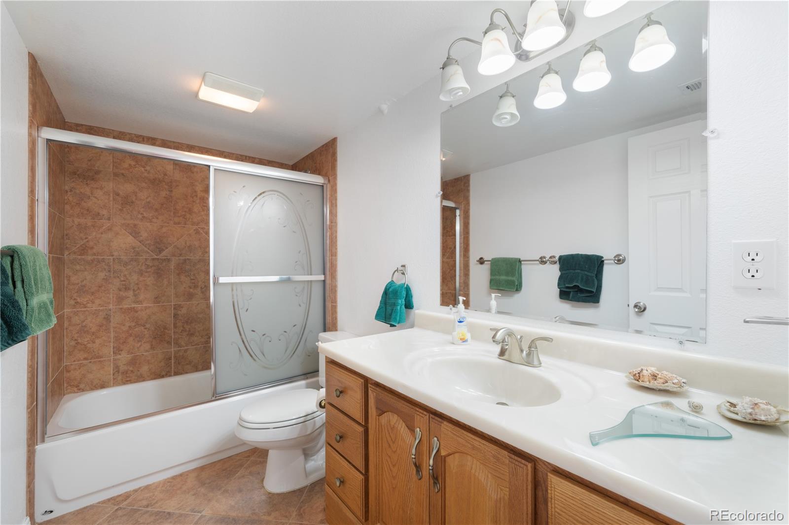 Restricted Address, 5 Bedrooms Bedrooms, ,4 BathroomsBathrooms,Residential,For Sale,Costilla,REC7147895