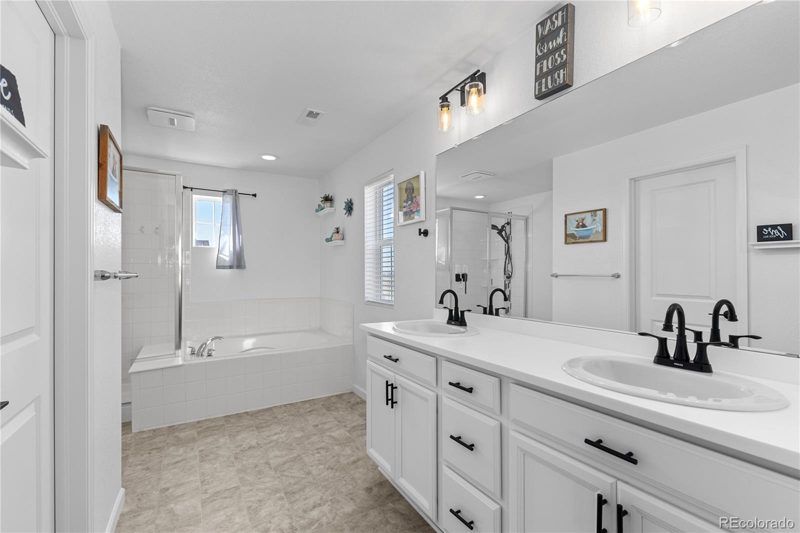 27873 6th Place, Aurora, CO 80018, 3 Bedrooms Bedrooms, ,3 BathroomsBathrooms,Residential,For Sale,6th,REC2629056