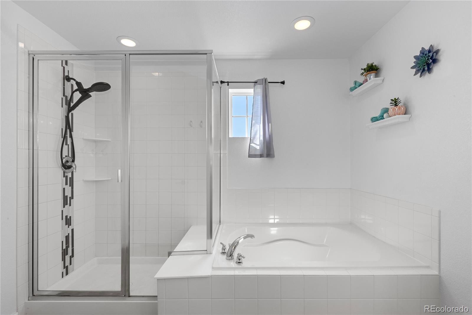 27873 6th Place, Aurora, CO 80018, 3 Bedrooms Bedrooms, ,3 BathroomsBathrooms,Residential,For Sale,6th,REC2629056
