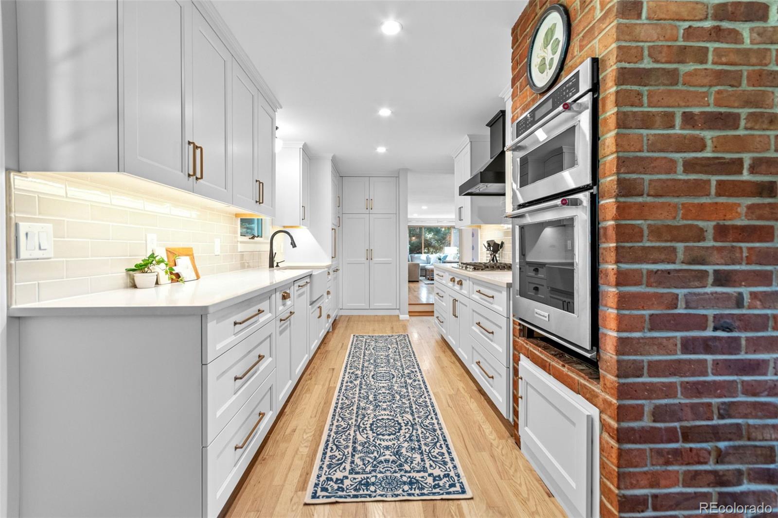 5465 Ontario Avenue, Littleton, CO 80128, 4 Bedrooms Bedrooms, ,3 BathroomsBathrooms,Residential,For Sale,Ontario,REC6470689