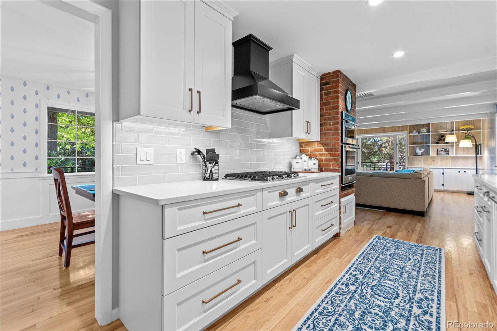 5465 Ontario Avenue, Littleton, CO 80128, 4 Bedrooms Bedrooms, ,3 BathroomsBathrooms,Residential,For Sale,Ontario,REC6470689