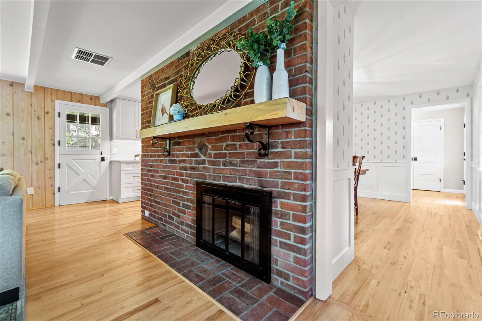 5465 Ontario Avenue, Littleton, CO 80128, 4 Bedrooms Bedrooms, ,3 BathroomsBathrooms,Residential,For Sale,Ontario,REC6470689