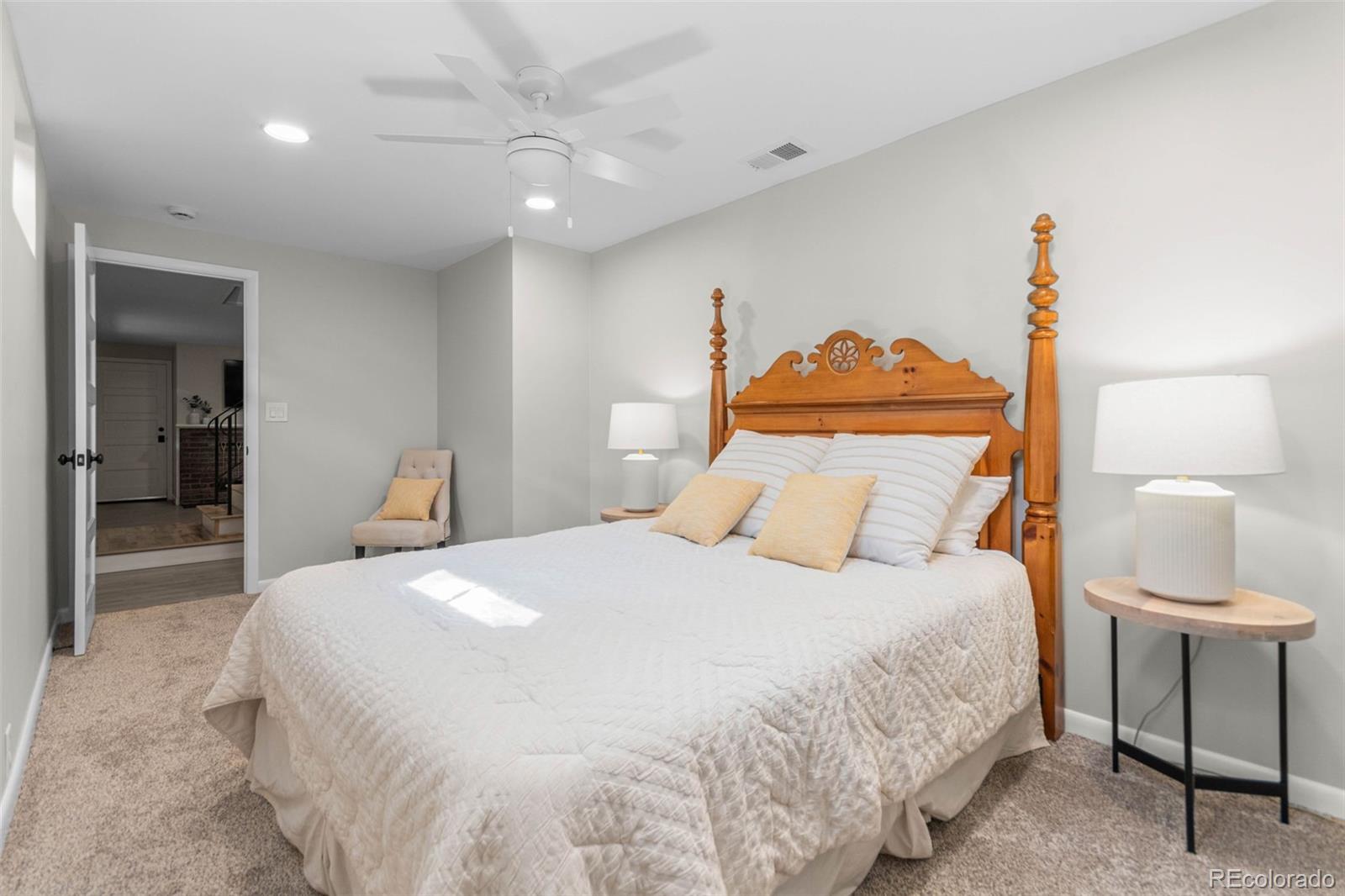 5465 Ontario Avenue, Littleton, CO 80128, 4 Bedrooms Bedrooms, ,3 BathroomsBathrooms,Residential,For Sale,Ontario,REC6470689