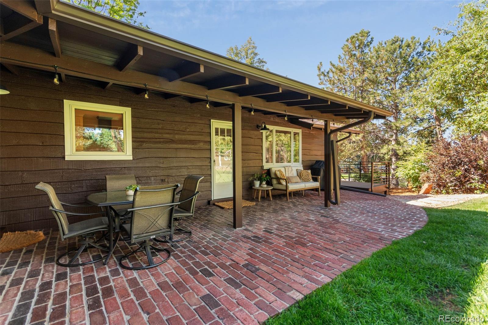 5465 Ontario Avenue, Littleton, CO 80128, 4 Bedrooms Bedrooms, ,3 BathroomsBathrooms,Residential,For Sale,Ontario,REC6470689