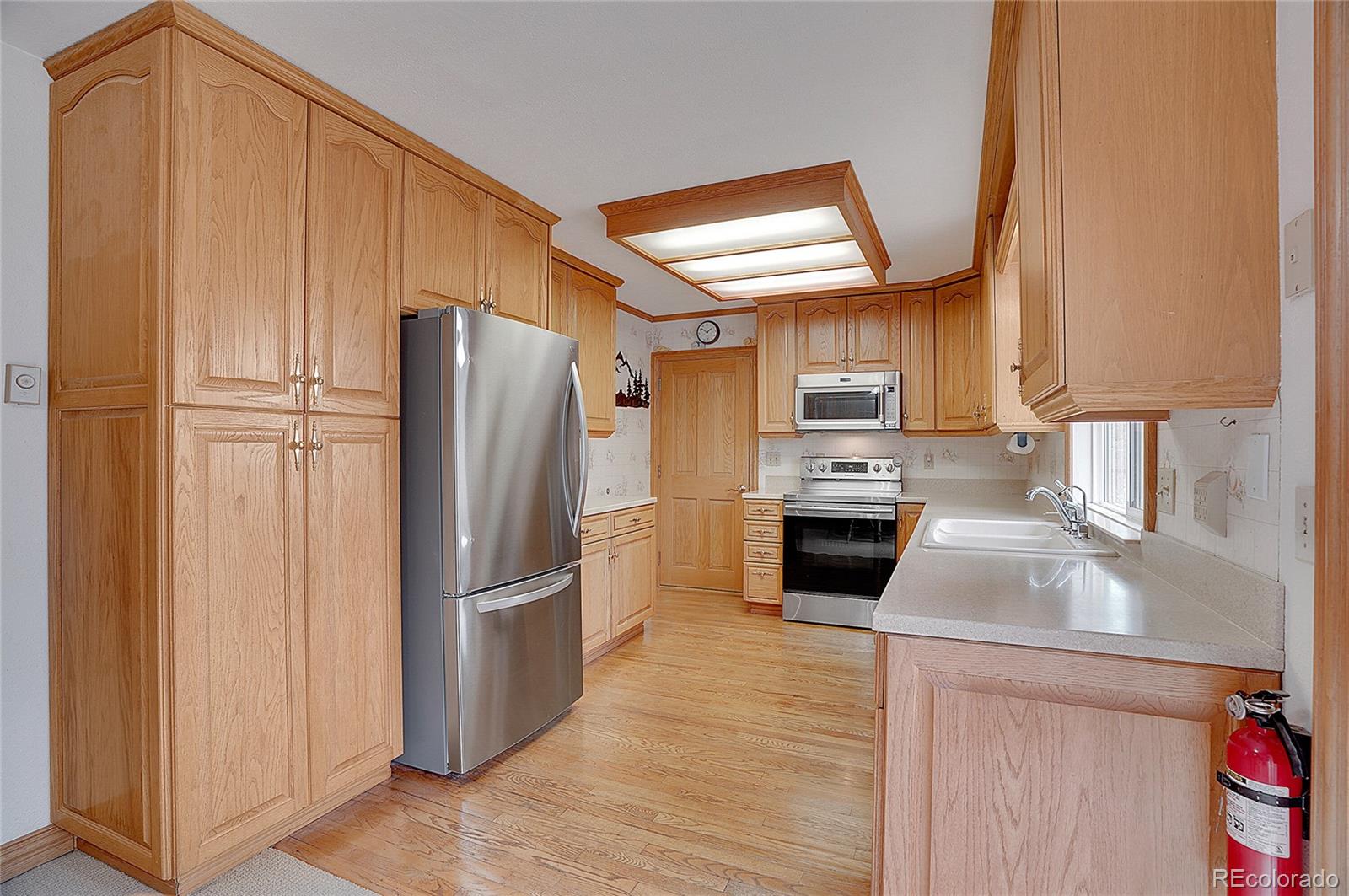 440 La Hermosa Drive, Bellvue, CO 80512, 5 Bedrooms Bedrooms, ,3 BathroomsBathrooms,Residential,For Sale,La Hermosa,REC8448649