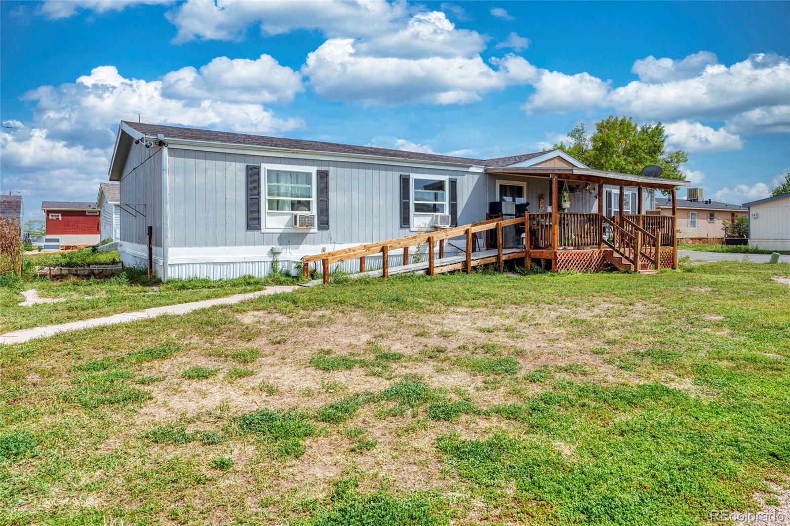 26900 Colfax Avenue, Aurora, CO 80018, 4 Bedrooms Bedrooms, ,2 BathroomsBathrooms,Residential,For Sale,Colfax,REC1621865