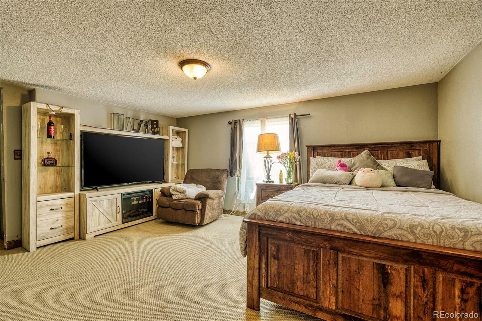 26900 Colfax Avenue, Aurora, CO 80018, 4 Bedrooms Bedrooms, ,2 BathroomsBathrooms,Residential,For Sale,Colfax,REC1621865