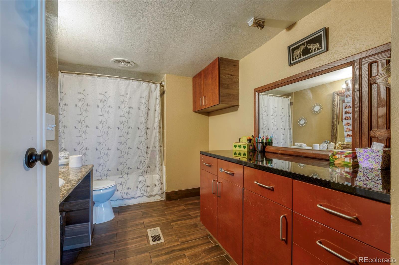 26900 Colfax Avenue, Aurora, CO 80018, 4 Bedrooms Bedrooms, ,2 BathroomsBathrooms,Residential,For Sale,Colfax,REC1621865