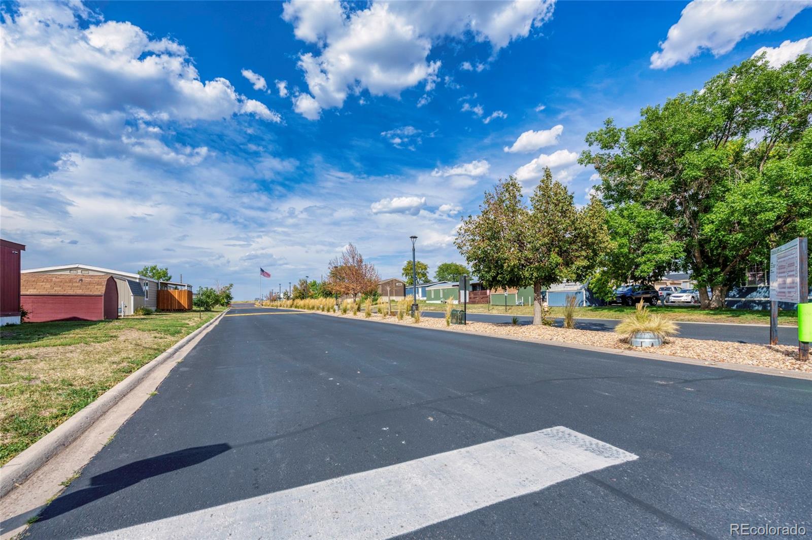 26900 Colfax Avenue, Aurora, CO 80018, 4 Bedrooms Bedrooms, ,2 BathroomsBathrooms,Residential,For Sale,Colfax,REC1621865