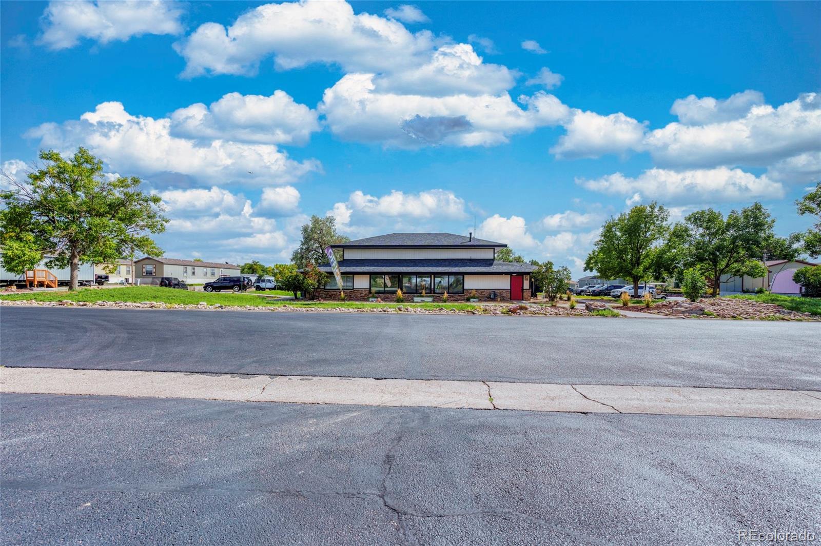 26900 Colfax Avenue, Aurora, CO 80018, 4 Bedrooms Bedrooms, ,2 BathroomsBathrooms,Residential,For Sale,Colfax,REC1621865
