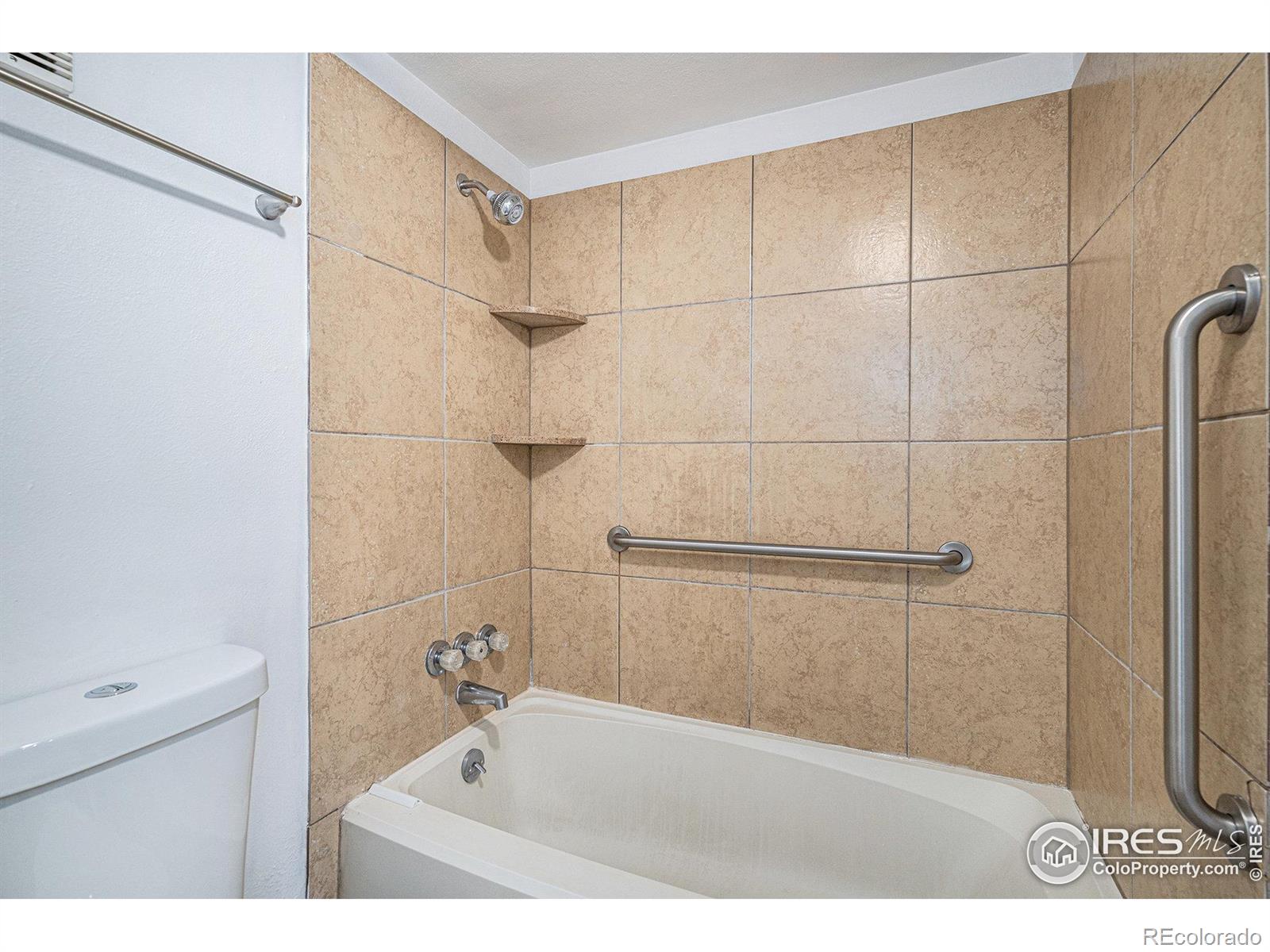 14760 Kentucky Drive #312, Aurora, CO 80012, 1 Bedroom Bedrooms, ,1 BathroomBathrooms,Residential,For Sale,Kentucky,RECIR1018362