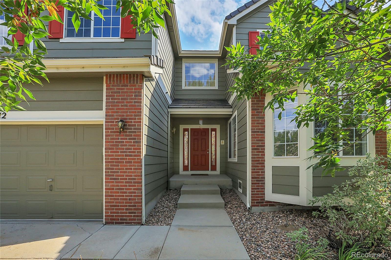 17712 Maplewood Circle, Aurora, CO 80016, 4 Bedrooms Bedrooms, ,3 BathroomsBathrooms,Residential,For Sale,Maplewood,REC8489750