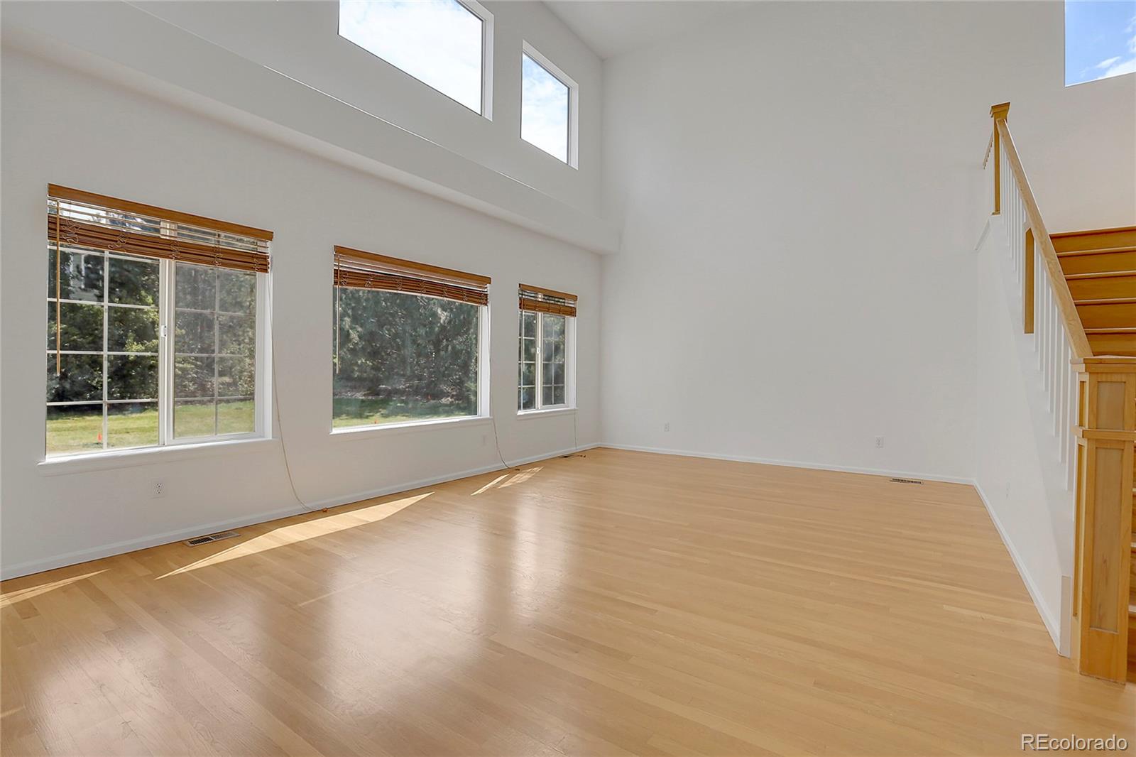 17712 Maplewood Circle, Aurora, CO 80016, 4 Bedrooms Bedrooms, ,3 BathroomsBathrooms,Residential,For Sale,Maplewood,REC8489750